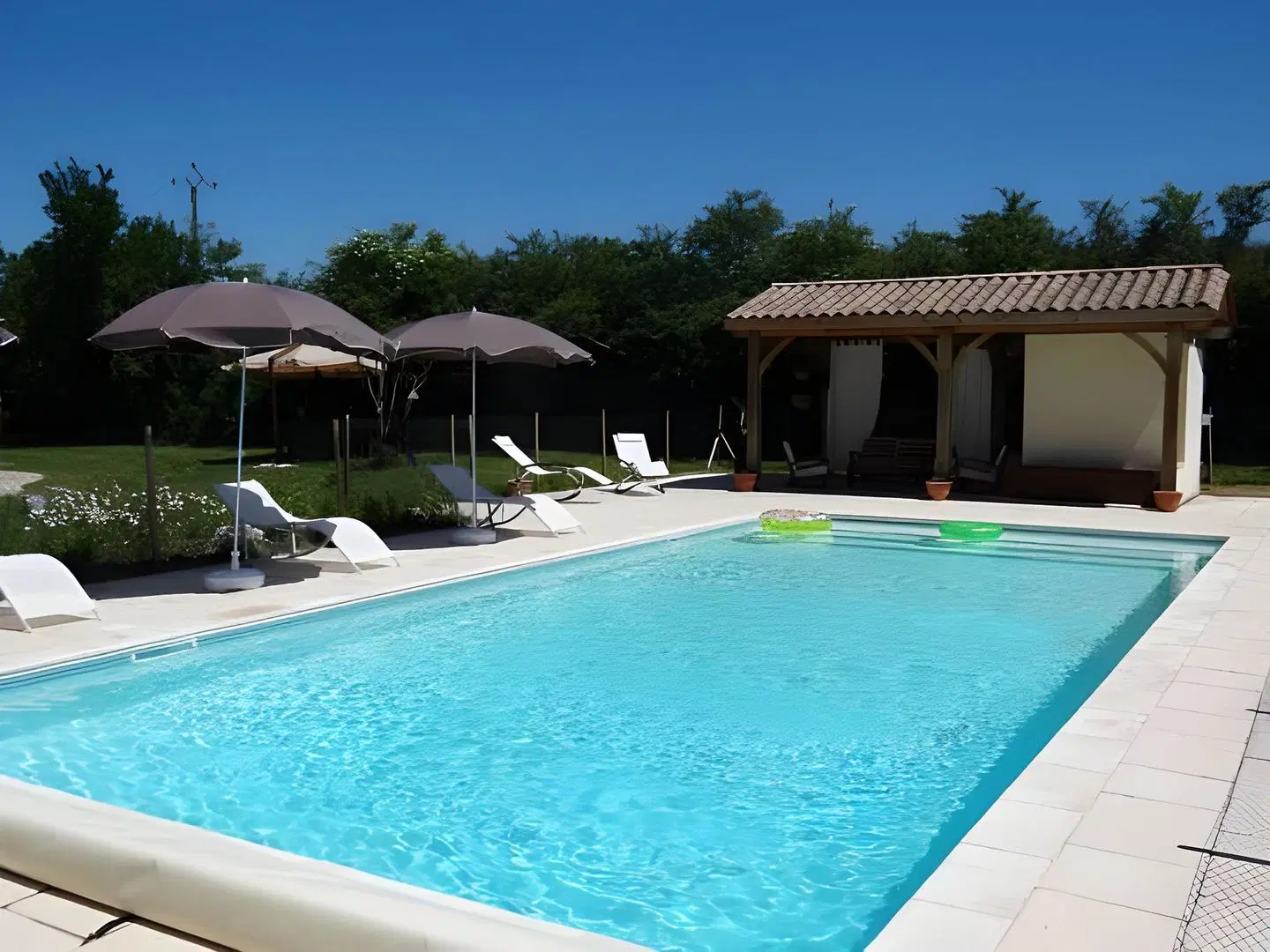 Chambres d'Hôtes L'Ostal de Pombonne OUTDOOR_POOL