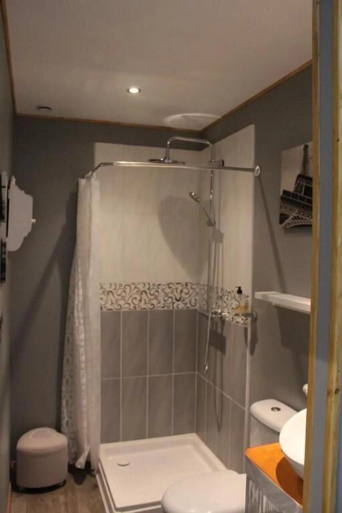 Du Côté de Lacoume Badezimmer