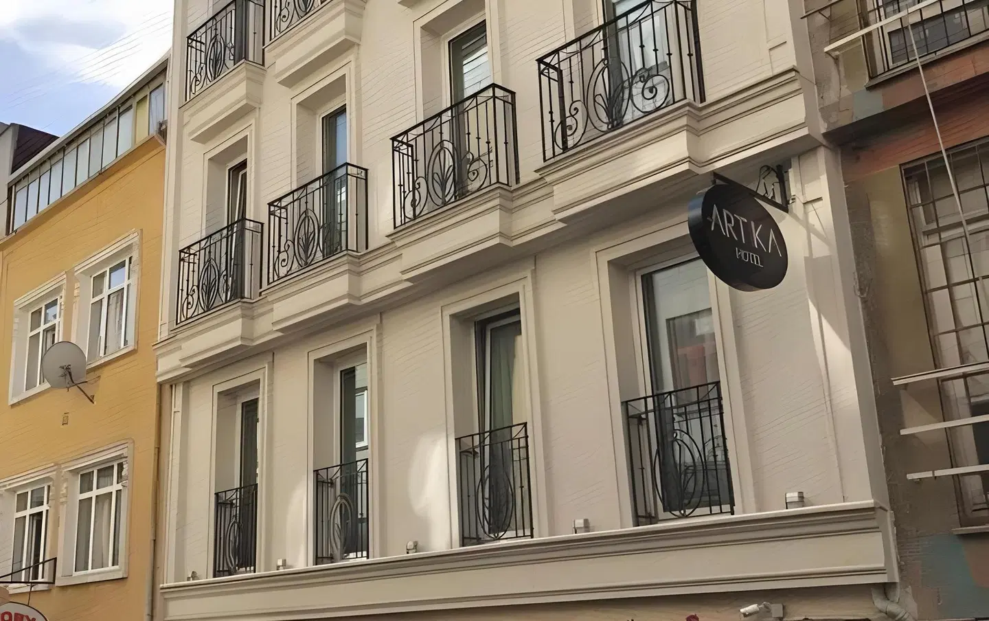 Artika Hotel EXTERIOR