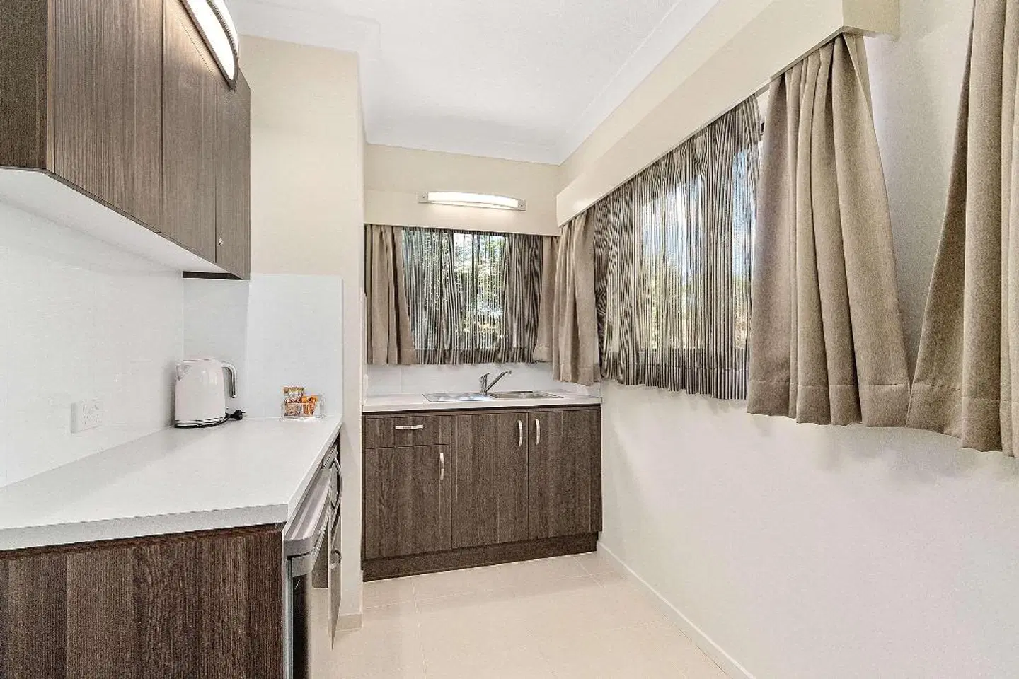 Quality Hotel Robertson Gardens ROOM_EXAMPLE