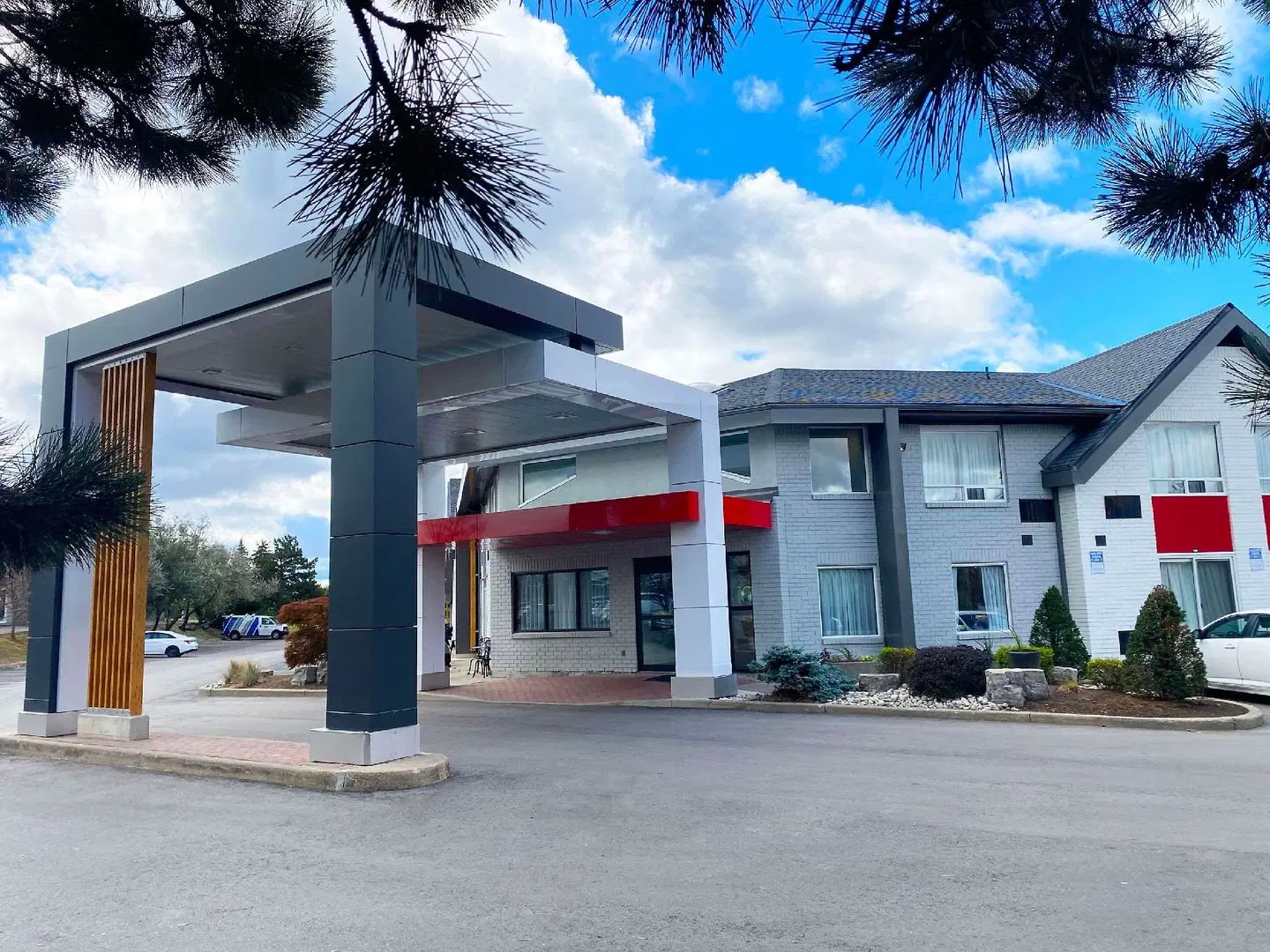 Comfort Inn Sault Ste. Marie EXTERIOR