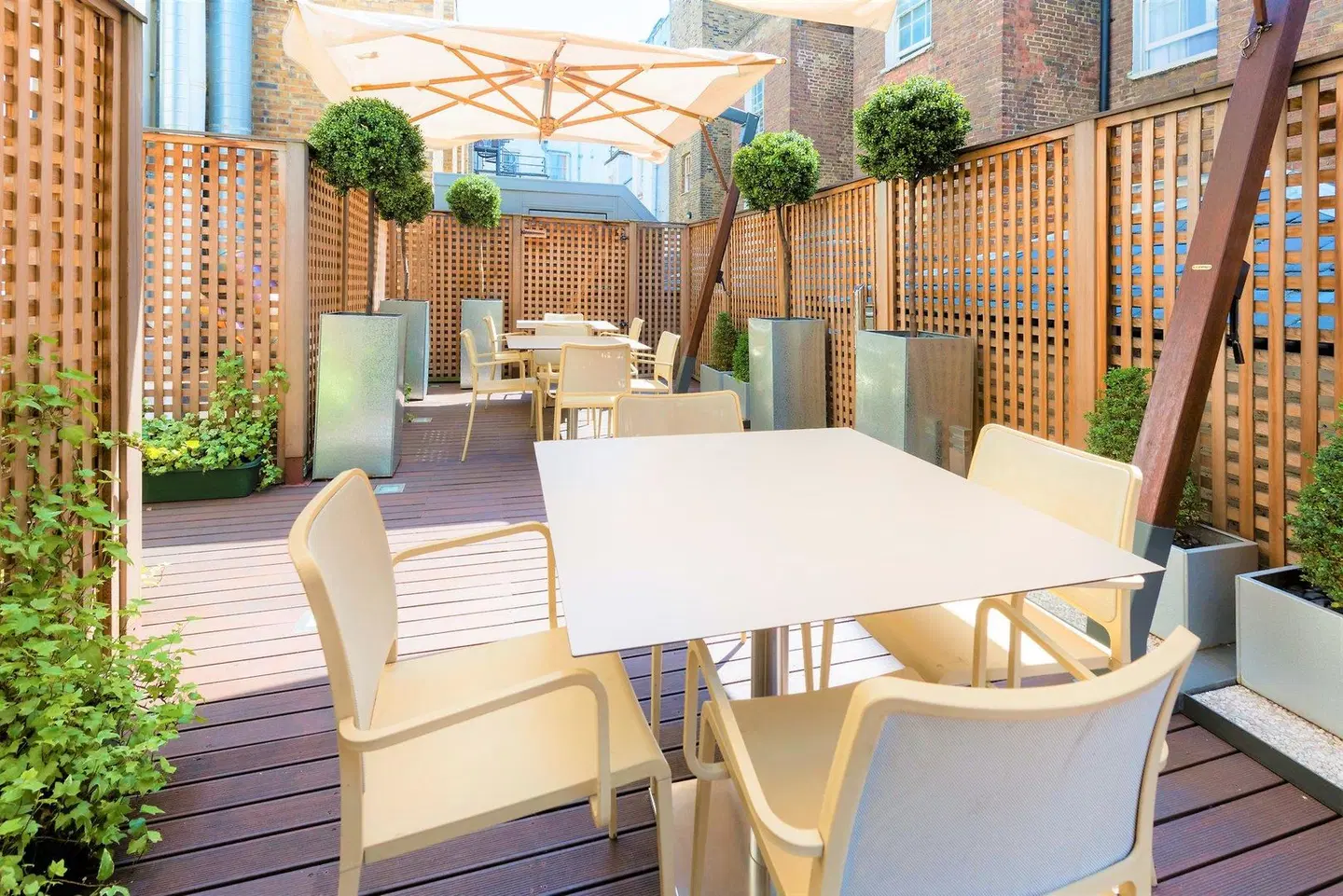 Hotel Indigo London Paddington Terrasse