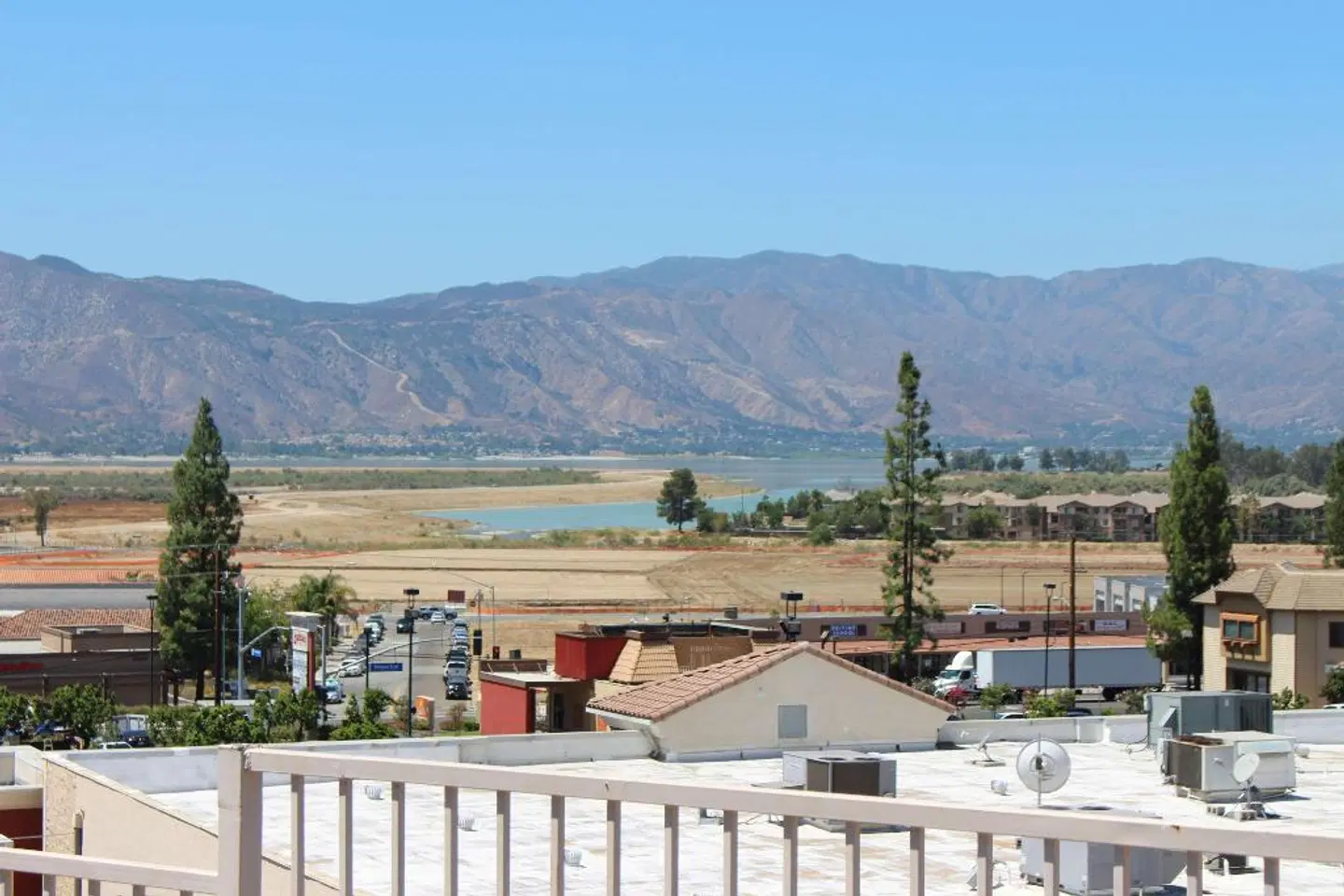 Best Western PLUS Lake Elsinore Inn & Suites SPORTS_AND_LEISURE