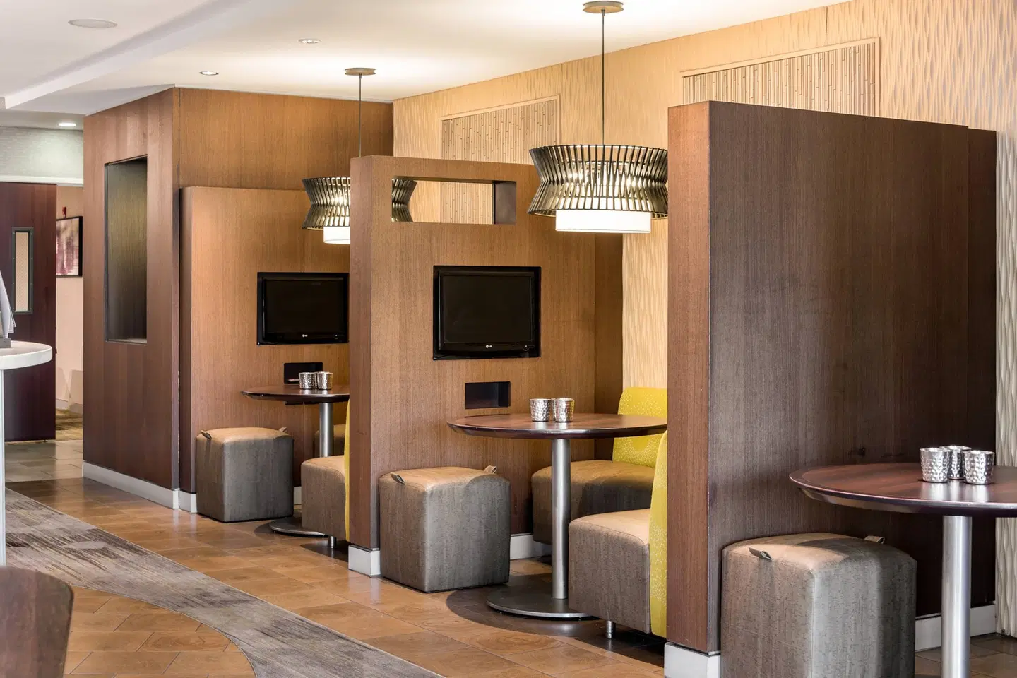 Courtyard by Marriott Waldorf ROOM_EXAMPLE