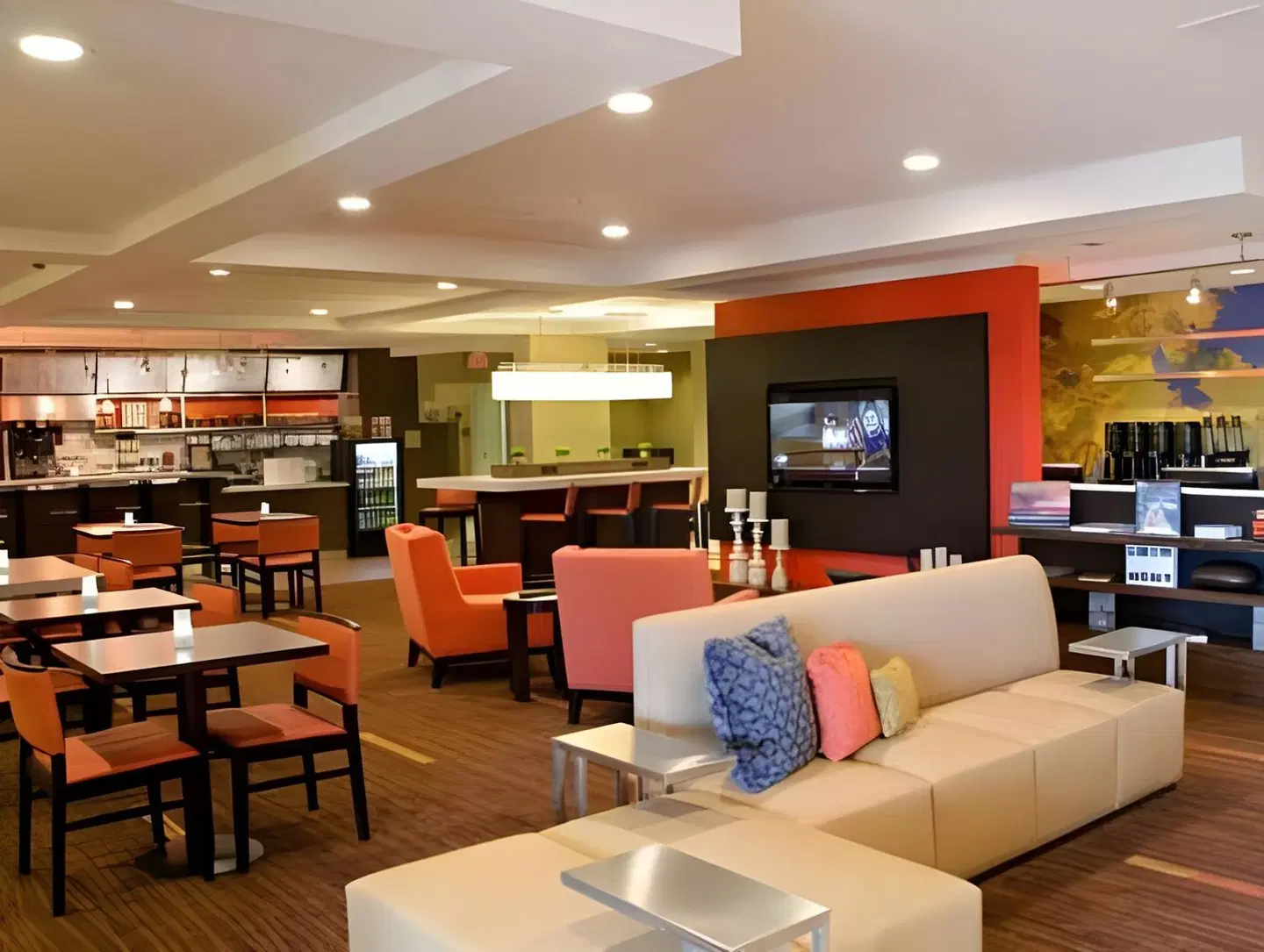 Courtyard by Marriott Wichita East LOUNGE_LOBBY