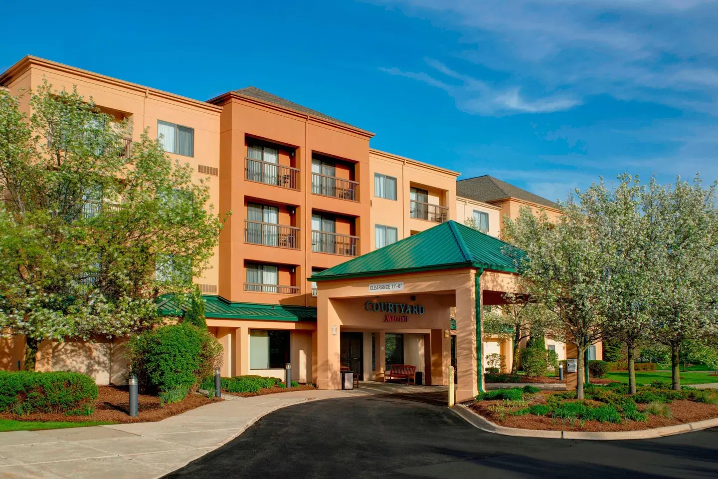 Courtyard by Marriott Detroit Pontiac/Auburn Hills EXTERIOR