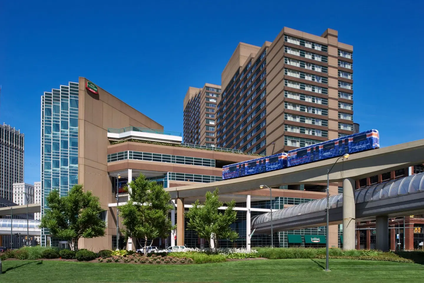 Courtyard by Marriott Detroit Downtown EXTERIOR