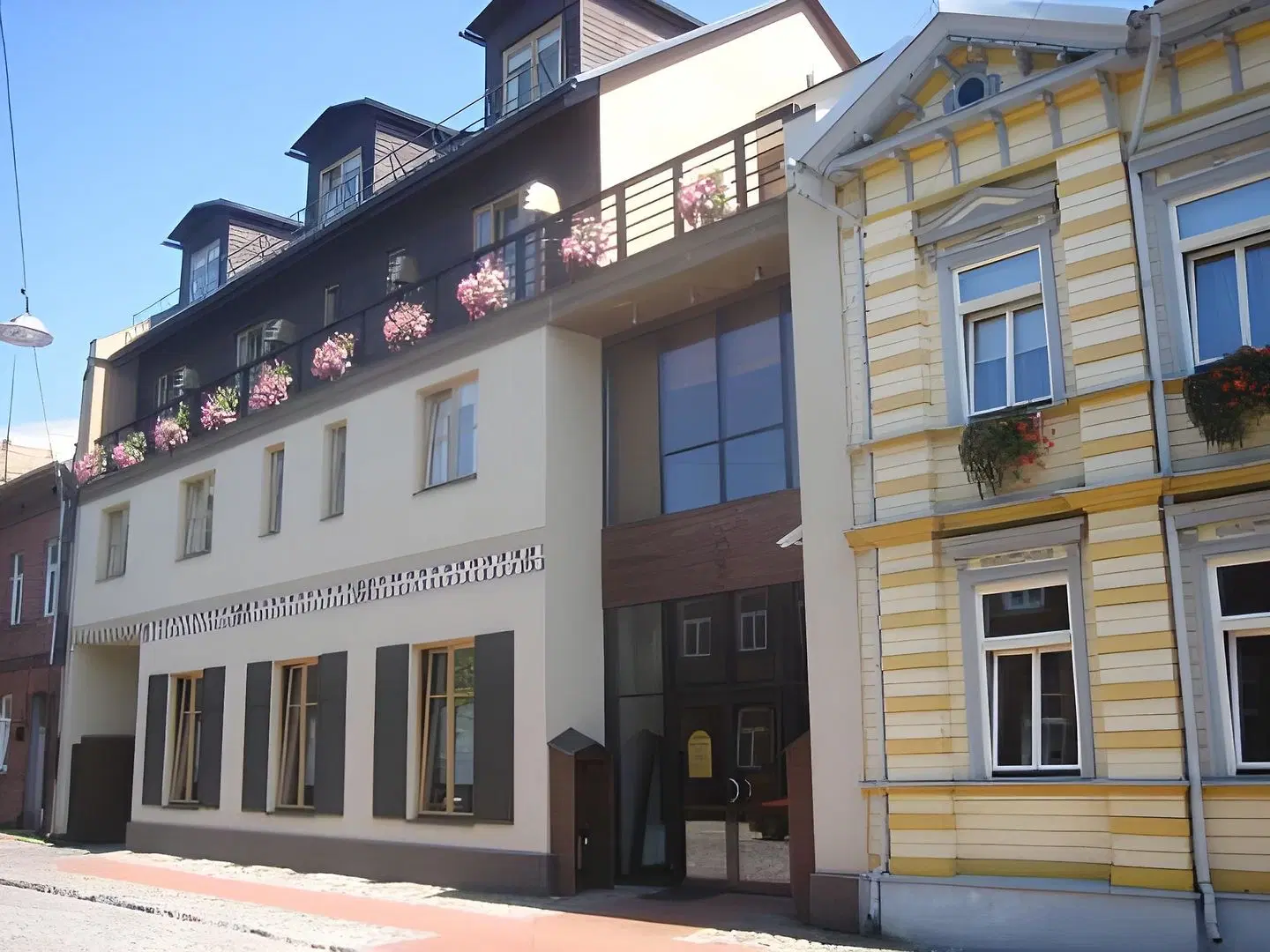 Porins Hotel EXTERIOR