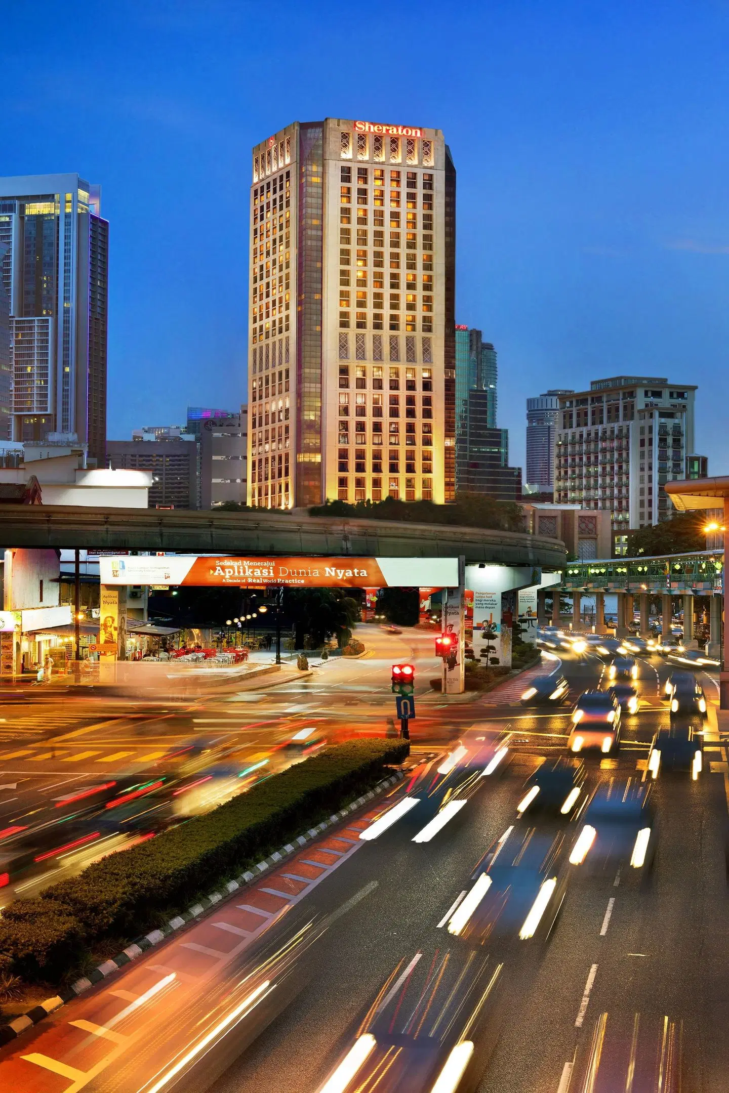 Sheraton Imperial Kuala Lumpur Hotel EXTERIOR
