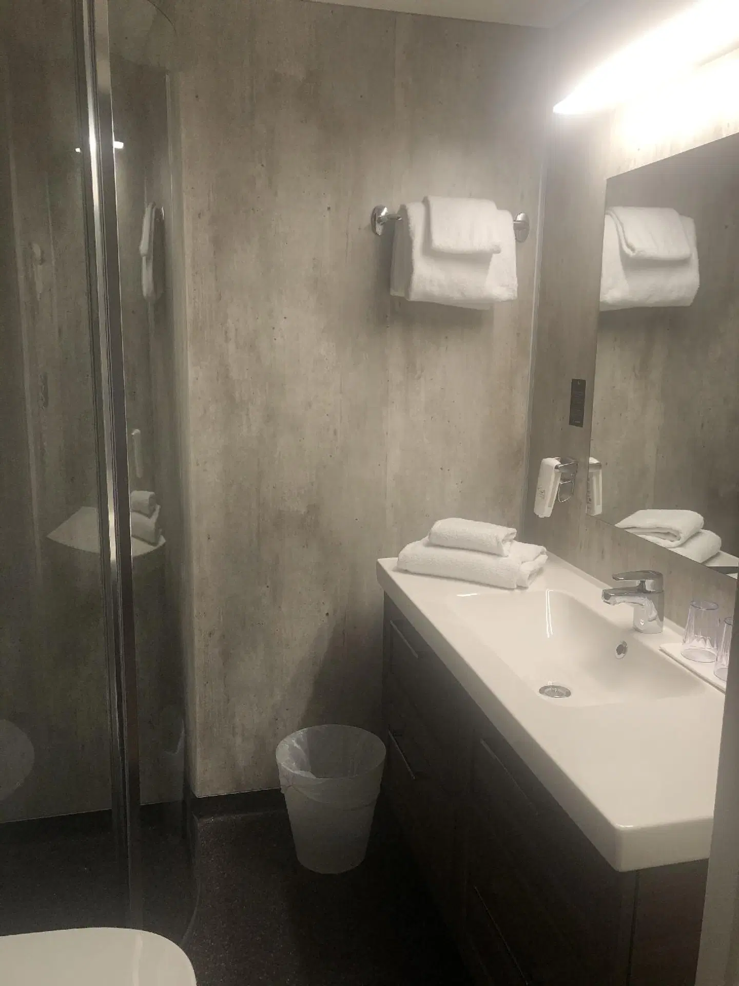 Frøya Badezimmer