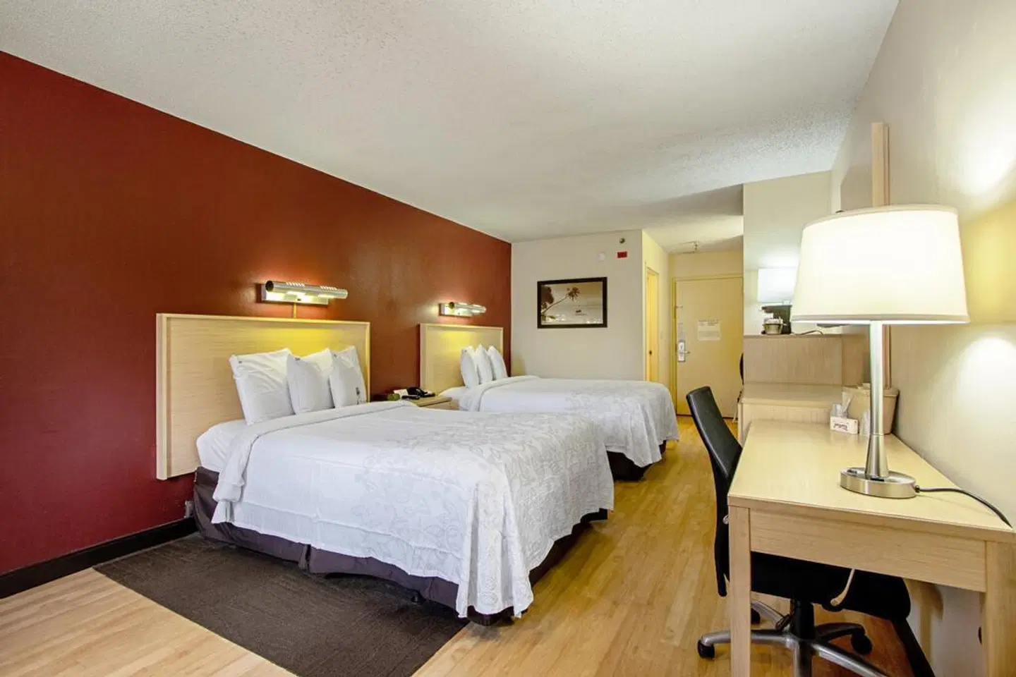 Red Roof PLUS+ West Palm Beach ROOM_EXAMPLE