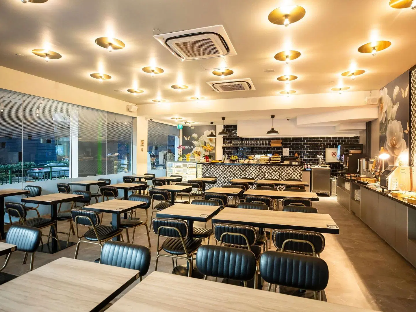 ibis Styles Singapore Albert Bar