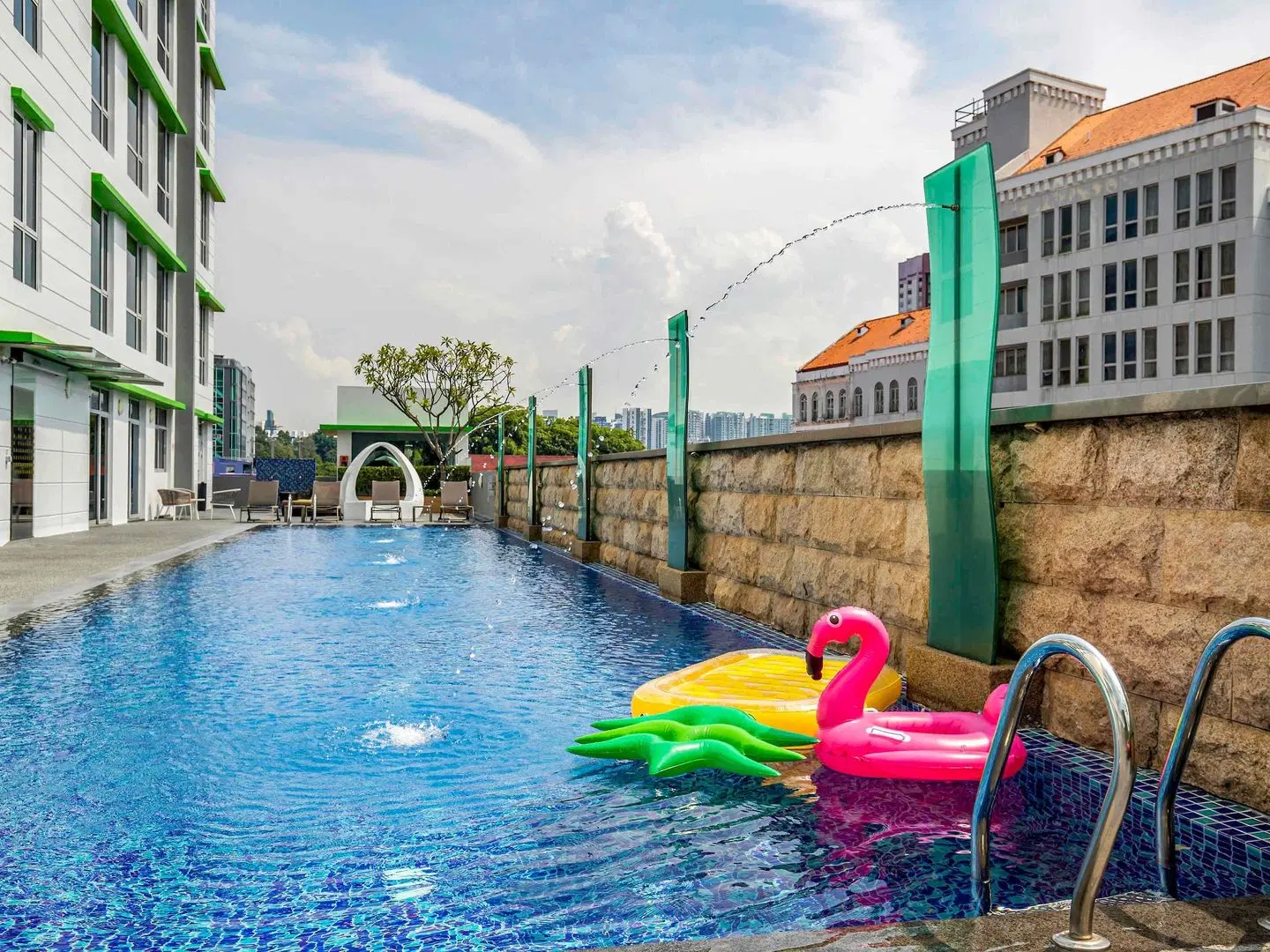 ibis Styles Singapore Albert OUTDOOR_POOL