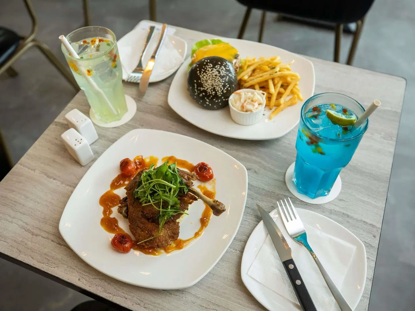 ibis Styles Singapore Albert Restaurant
