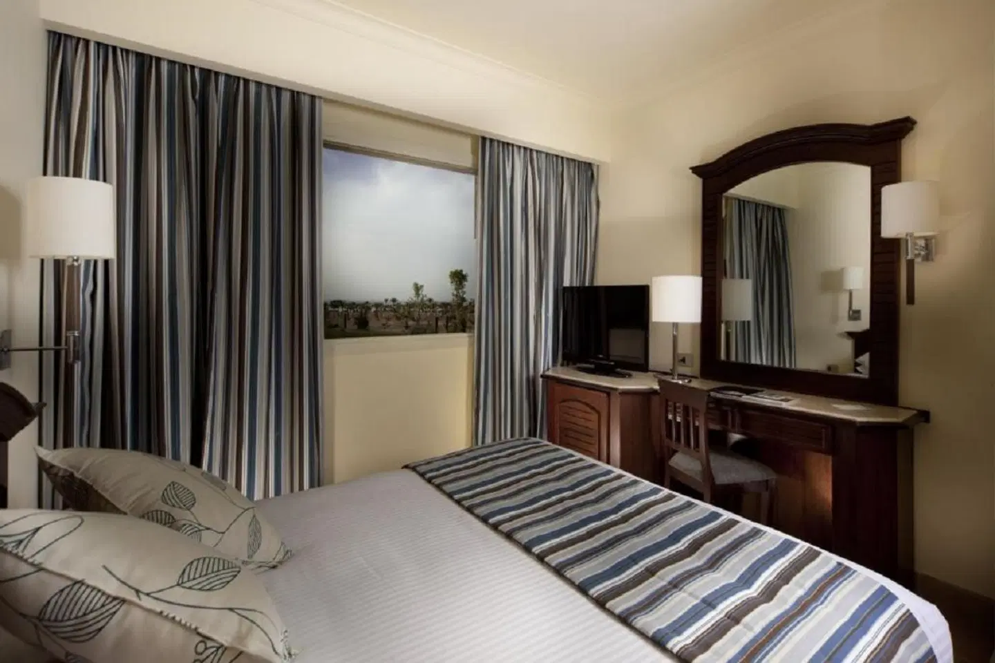 SUNRISE Juman Beach Resort ROOM_EXAMPLE