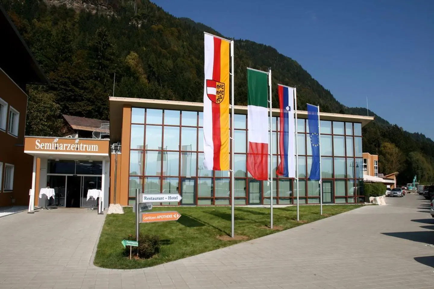 Educare EXTERIOR