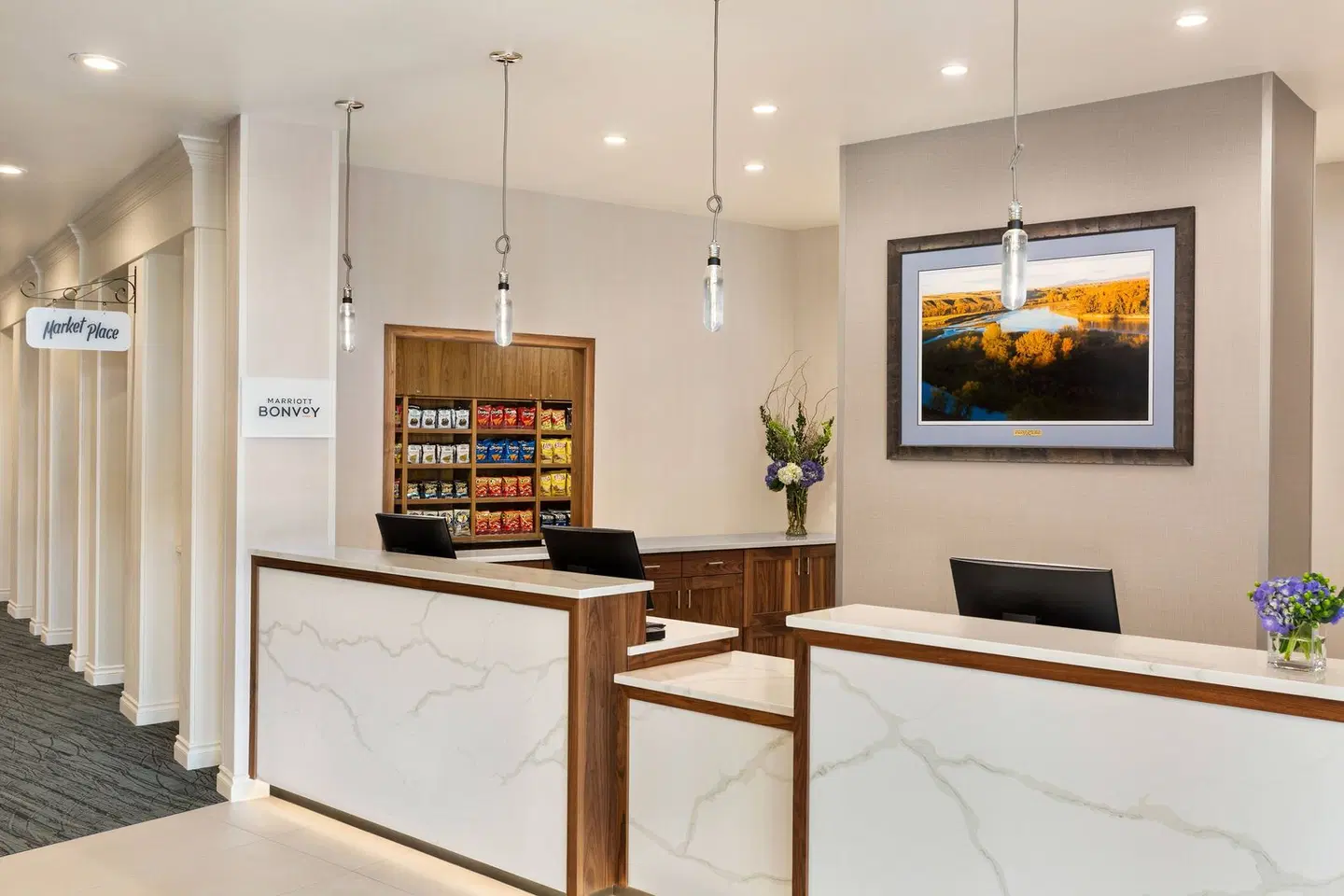 Delta Hotels by Marriott Helena Colonial LOUNGE_LOBBY