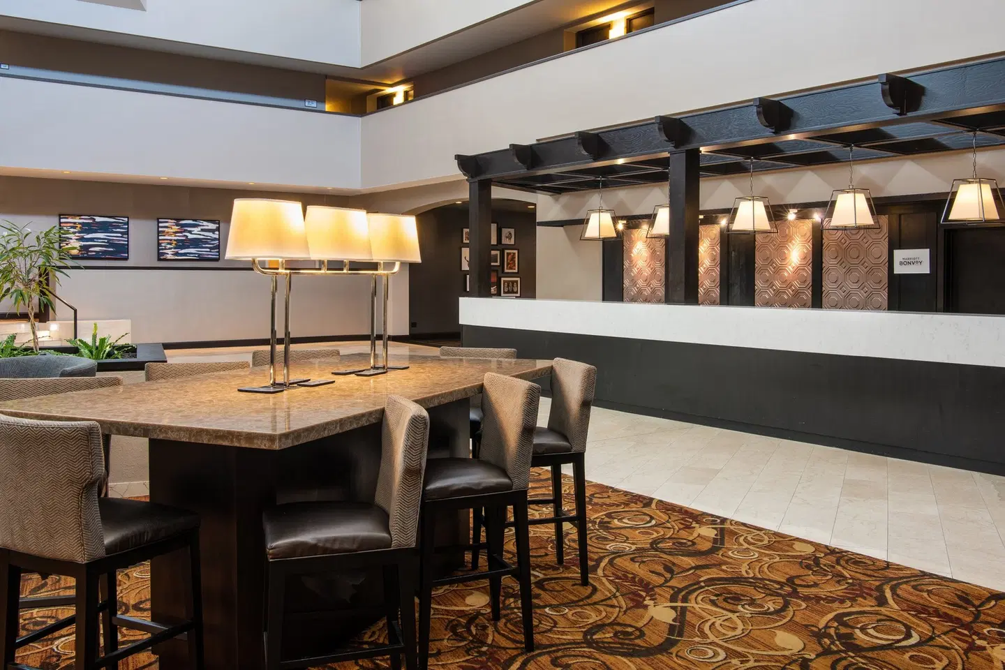Sheraton Minneapolis West Hotel Bar