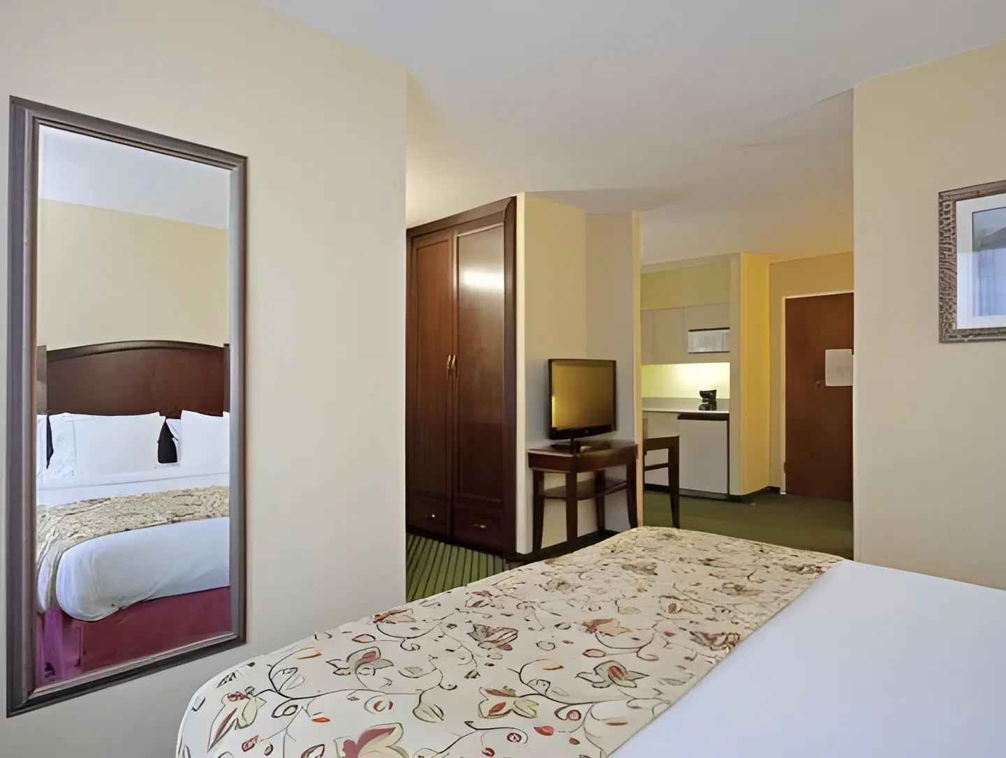 Holiday Inn Express & Suites South Portland by IHG ROOM_EXAMPLE