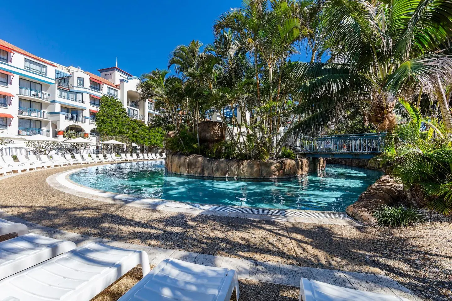 Oaks Gold Coast Calypso Plaza Suites OUTDOOR_POOL