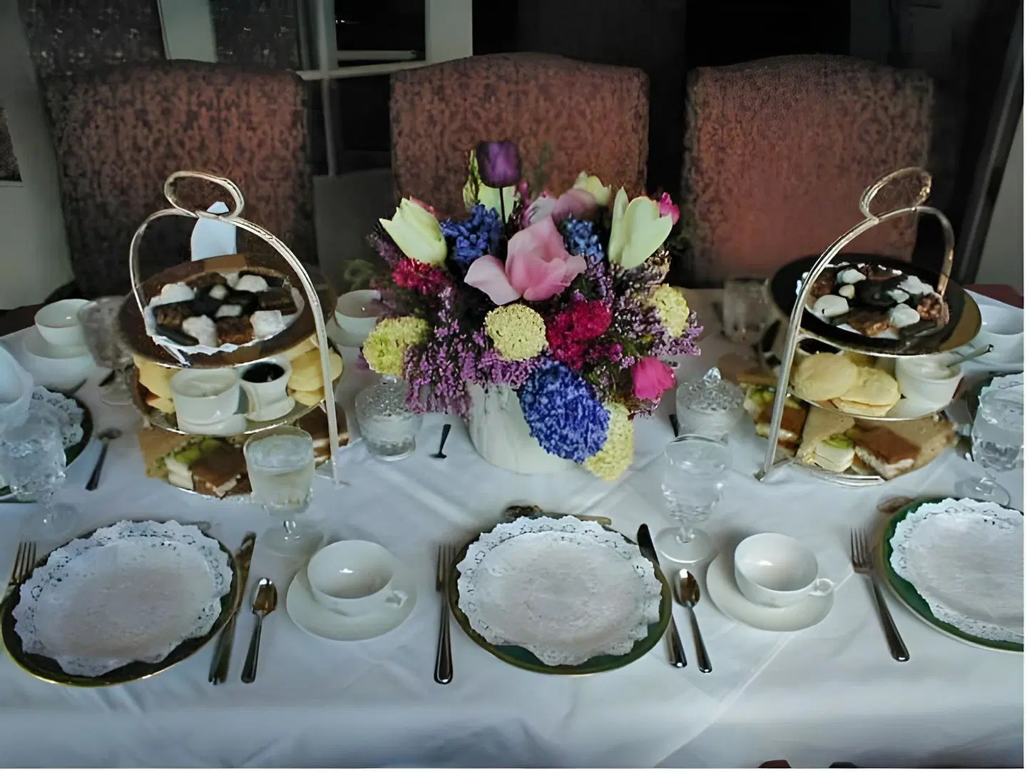 Columbia Gorge Hotel Restaurant