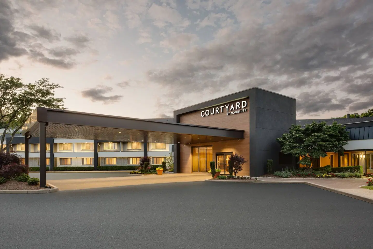 Courtyard by Marriott Hartford Cromwell EXTERIOR