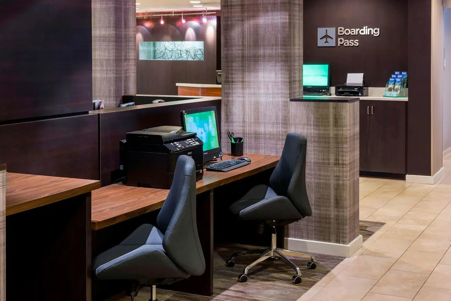 Courtyard by Marriott Pensacola Bar