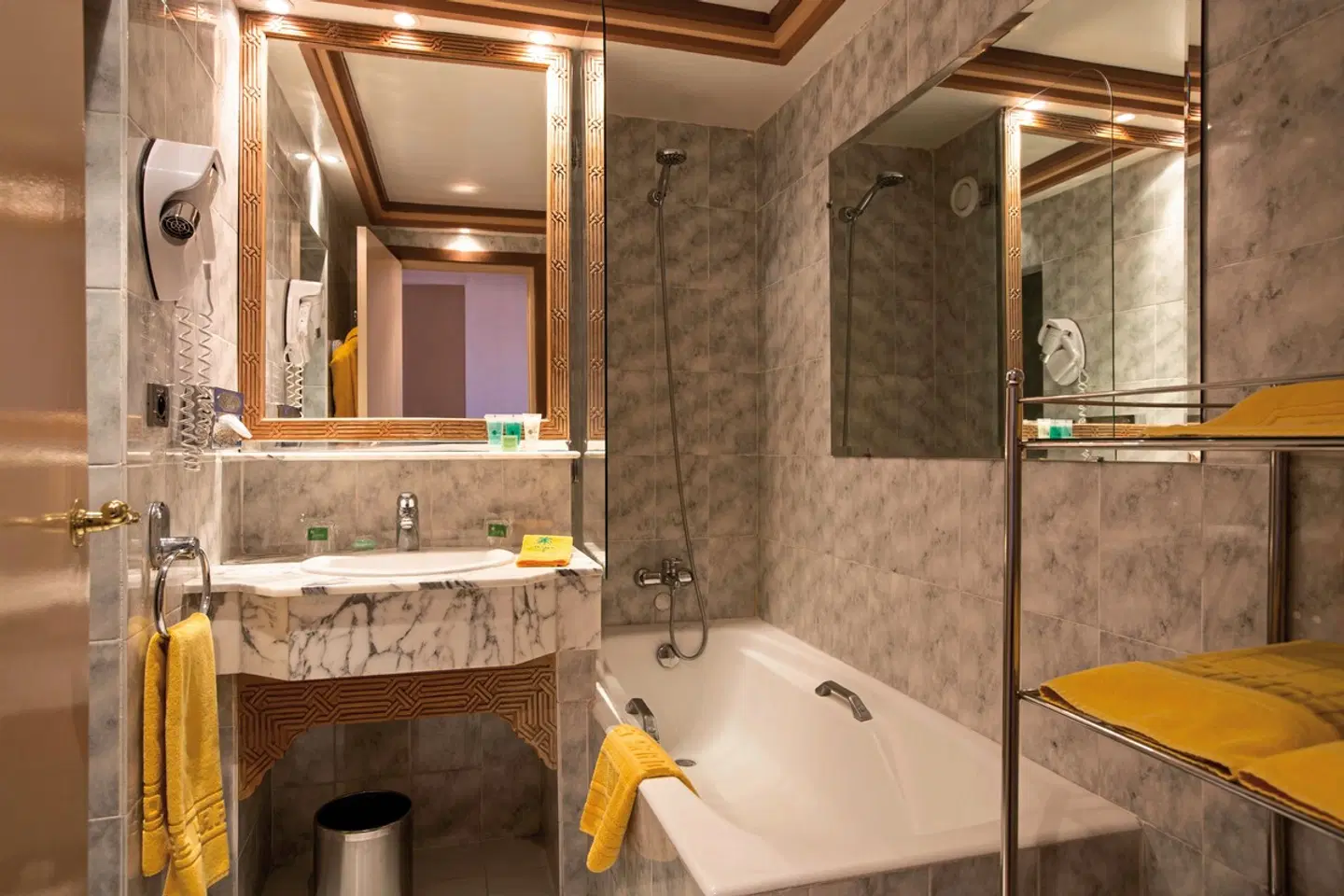 Es Saadi Marrakech Resort - The Hotel Badezimmer