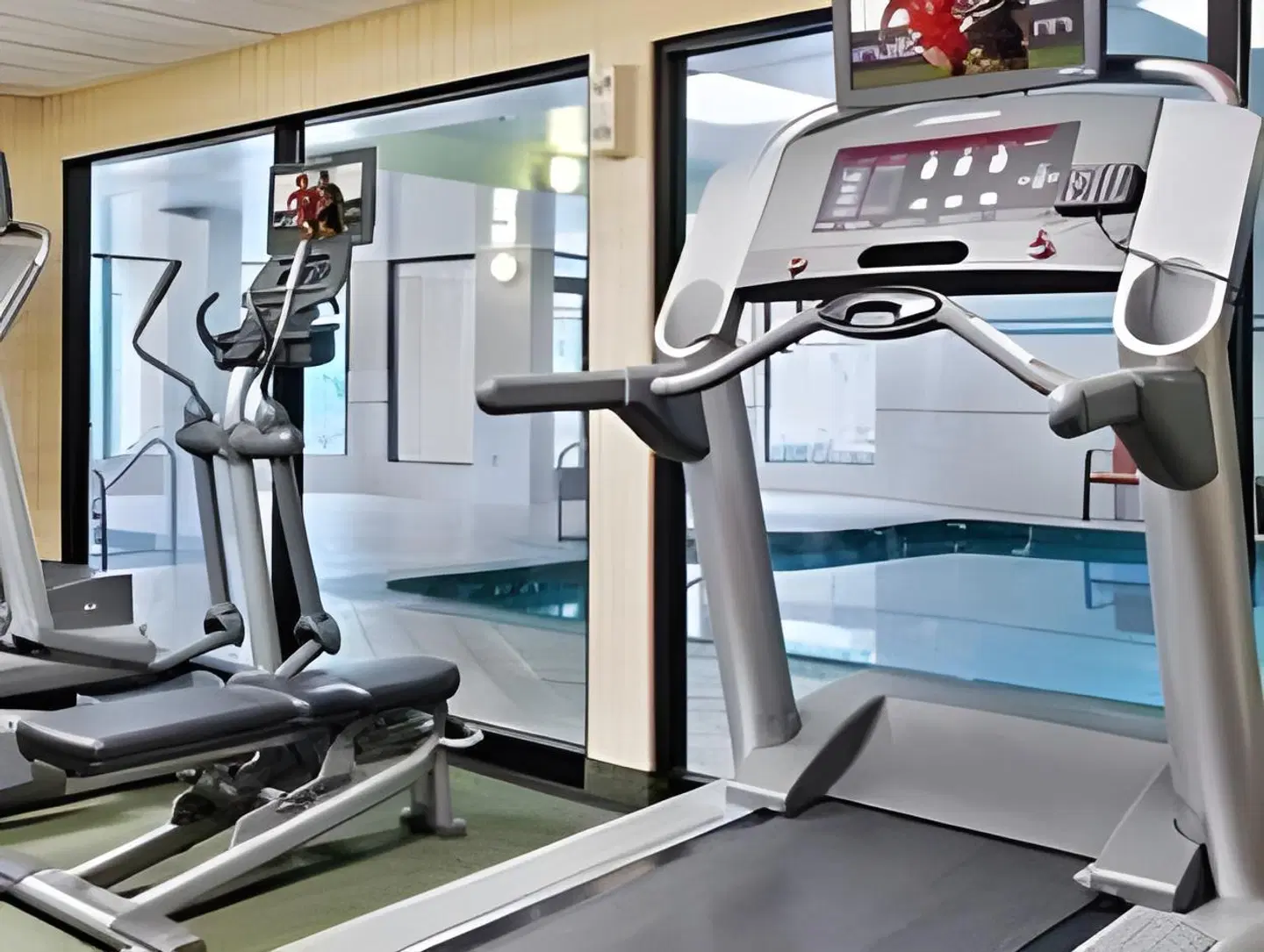 Courtyard by Marriott Grand Rapids Airport SPORTS_AND_LEISURE