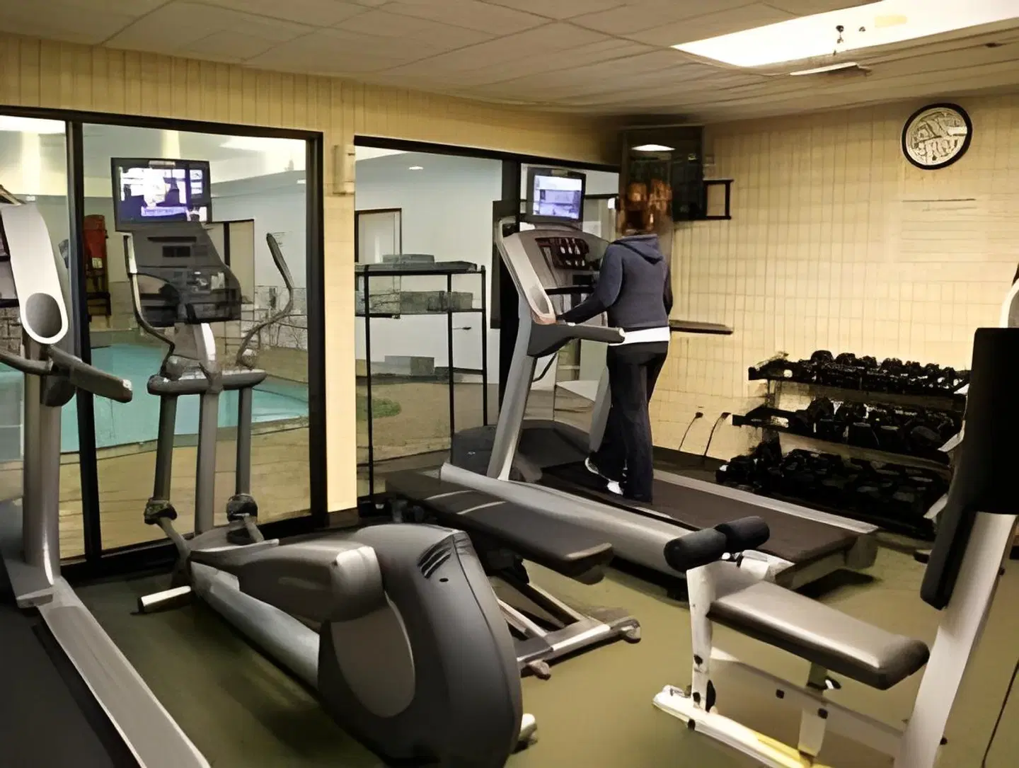 Courtyard by Marriott Grand Rapids Airport SPORTS_AND_LEISURE