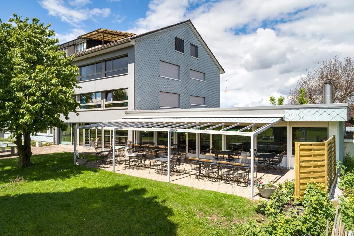 Busskirch Rapperswil-Jona EXTERIOR