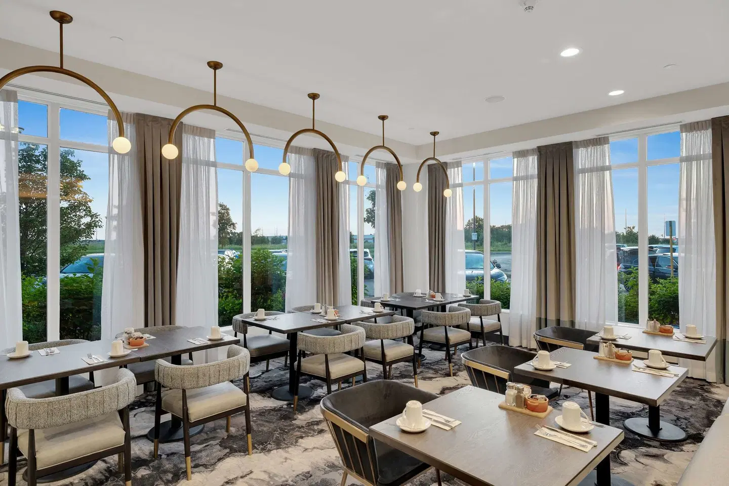 Hilton Garden Inn Toronto/Brampton ROOM_EXAMPLE