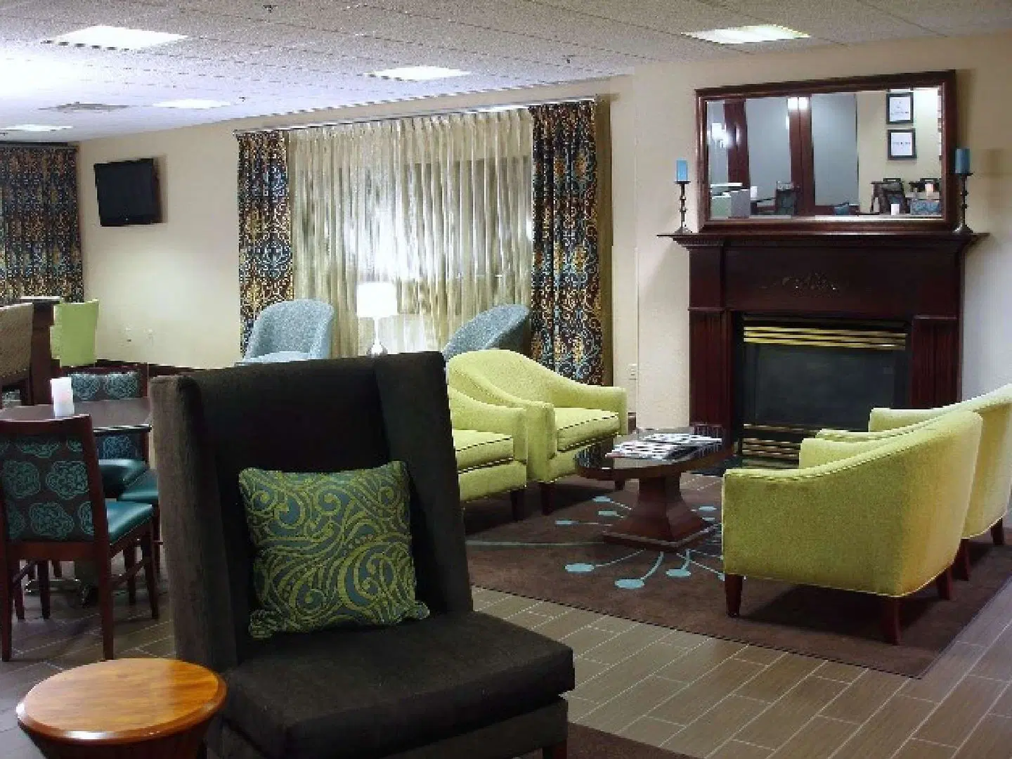Hampton Inn Richmond LOUNGE_LOBBY