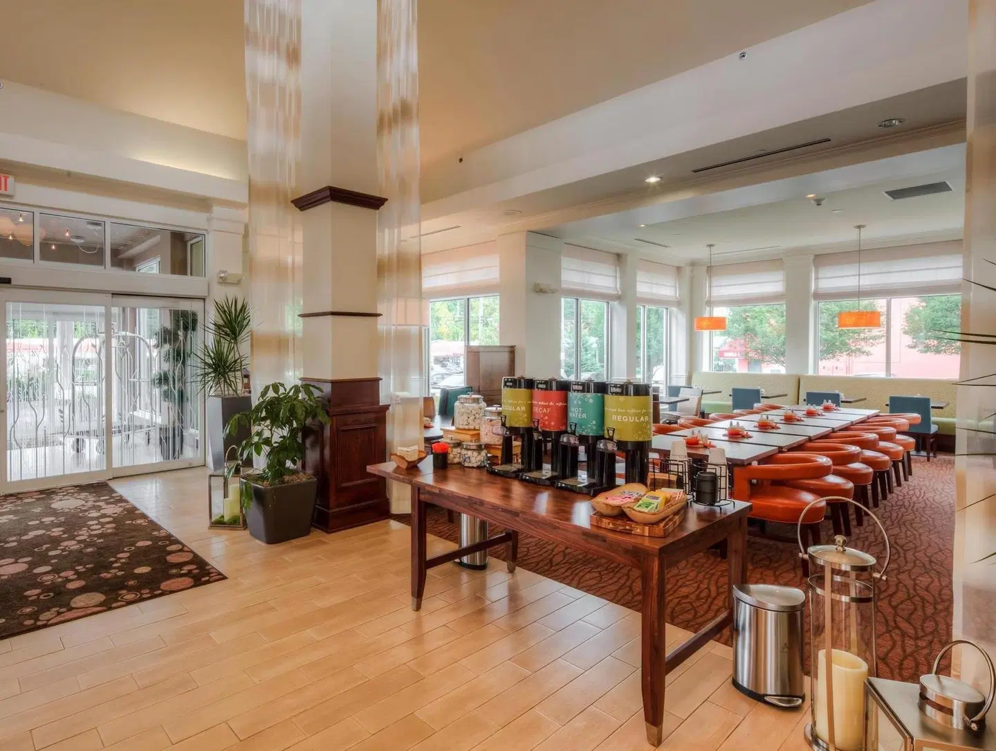 Hilton Garden Inn Norwalk LOUNGE_LOBBY
