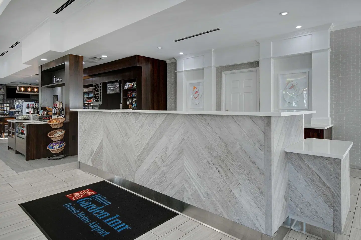 Hilton Garden Inn Detroit Metro Airport LOUNGE_LOBBY