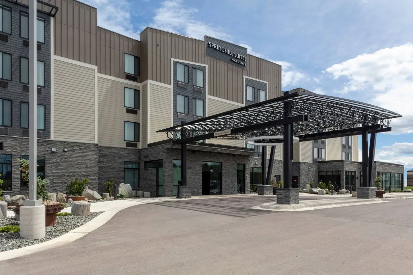 SpringHill Suites by Marriott Great Falls EXTERIOR