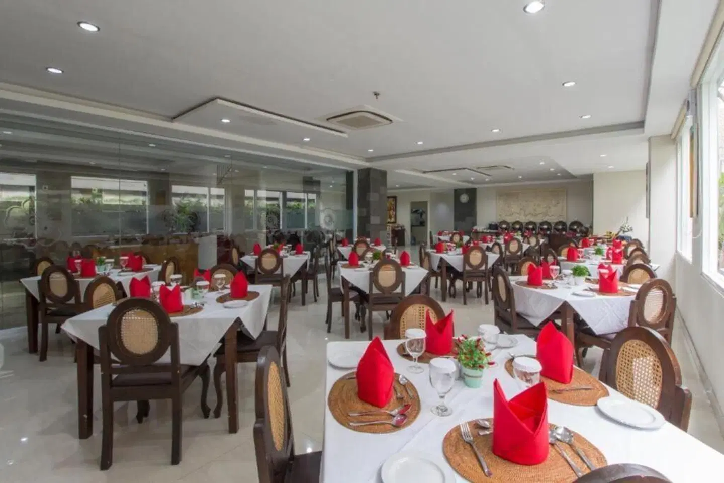 Grand Puri Saron Boutique Yogyakarta Restaurant