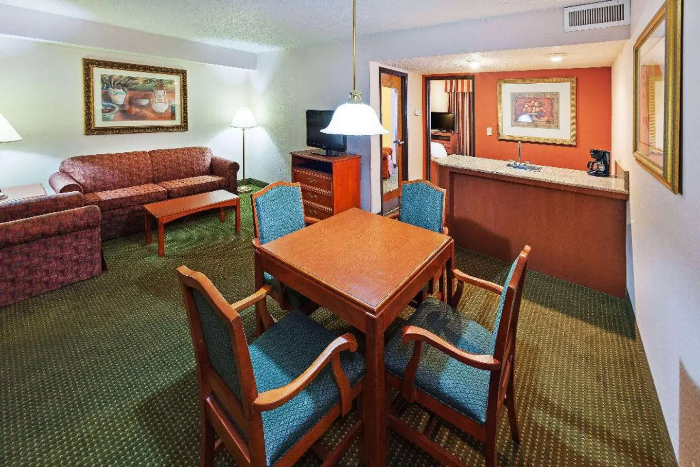 AmericInn by Wyndham Omaha ROOM_EXAMPLE