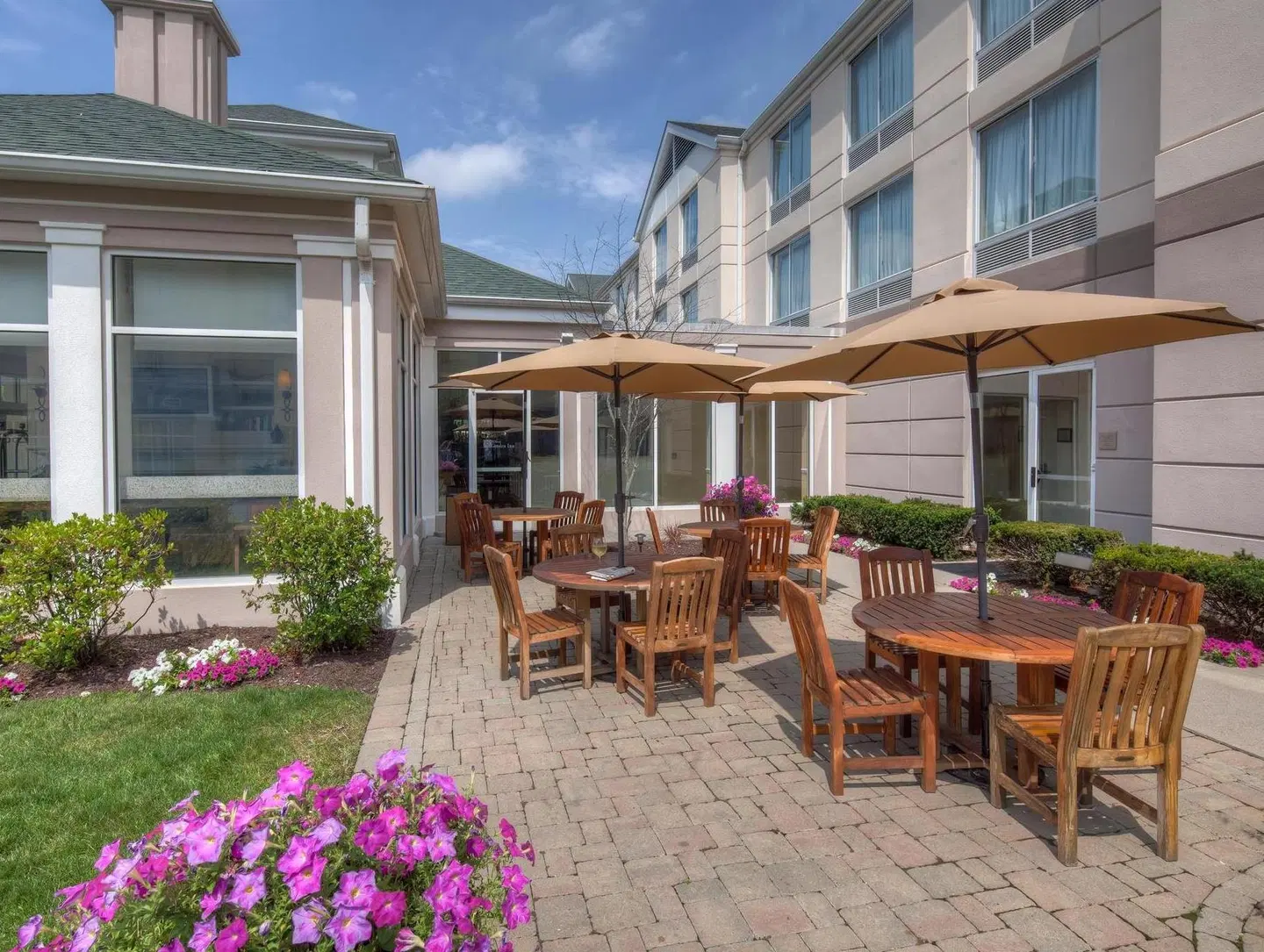 Hilton Garden Inn Norwalk Terrasse