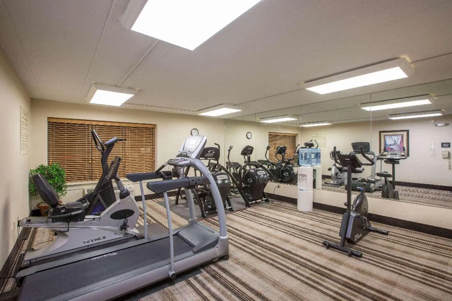AmericInn by Wyndham Omaha SPORTS_AND_LEISURE