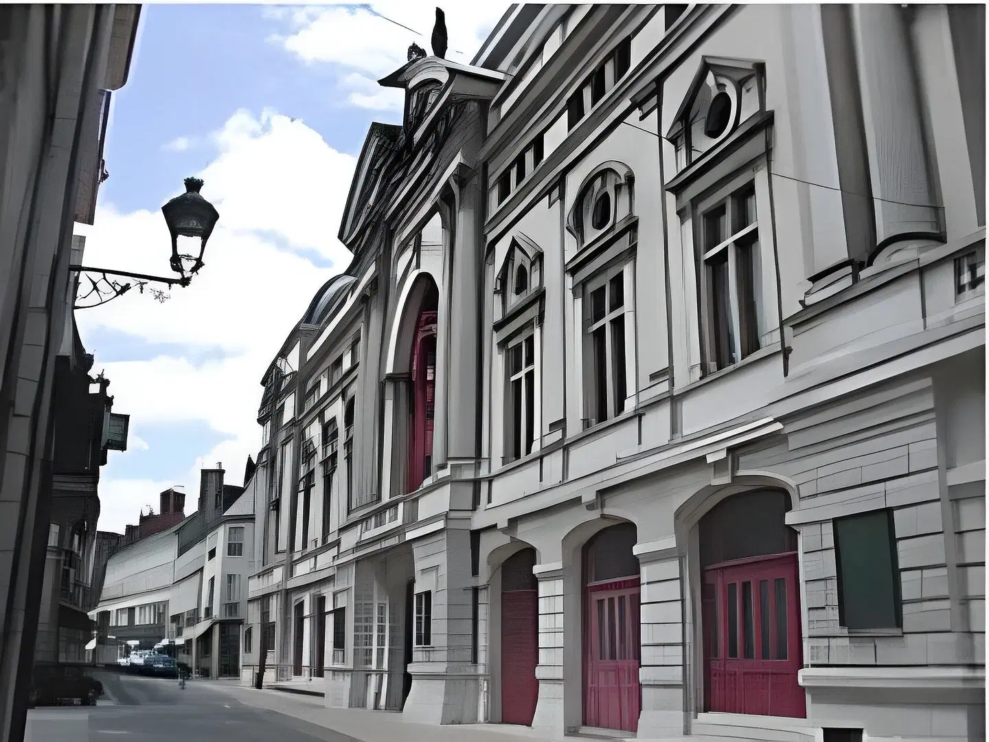 Du Theatre EXTERIOR