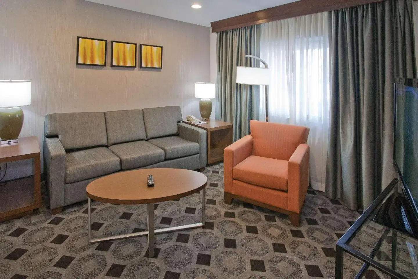 DoubleTree by Hilton Rosemead ROOM_EXAMPLE