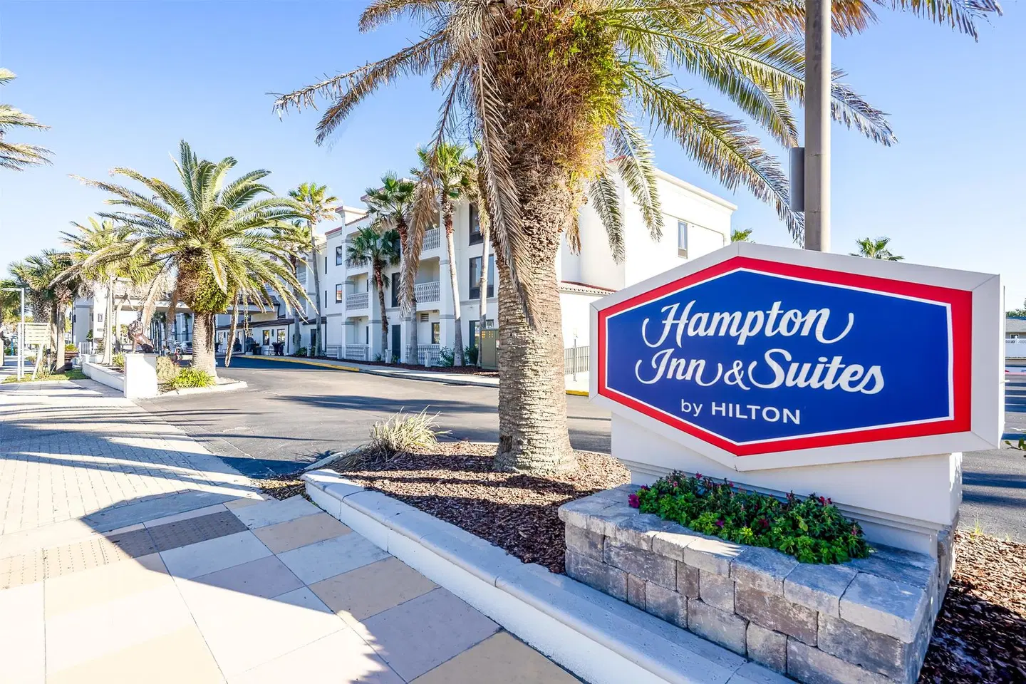 Hampton Inn & Suites St. Augustine-Vilano Beach EXTERIOR