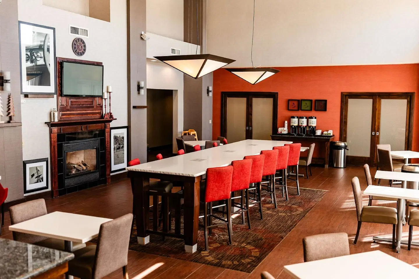 Hampton Inn & Suites Scottsbluff-Conference Center Bar