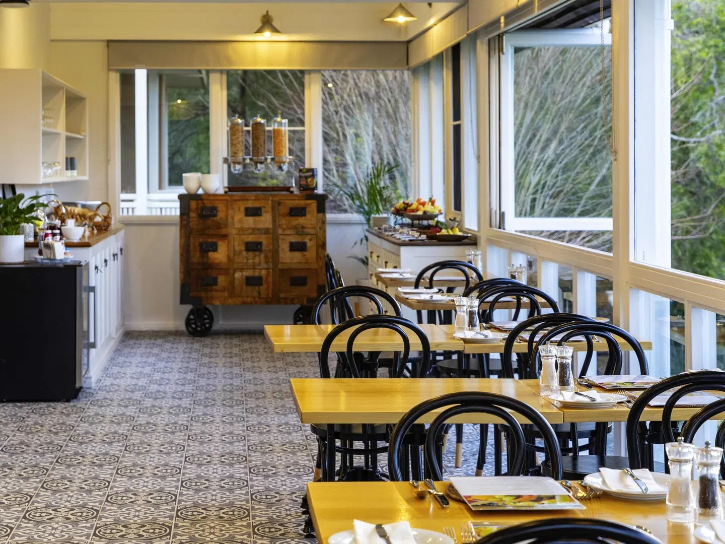 Grand Mercure Basildene Manor Accor Vacation Club Apartments Restaurant