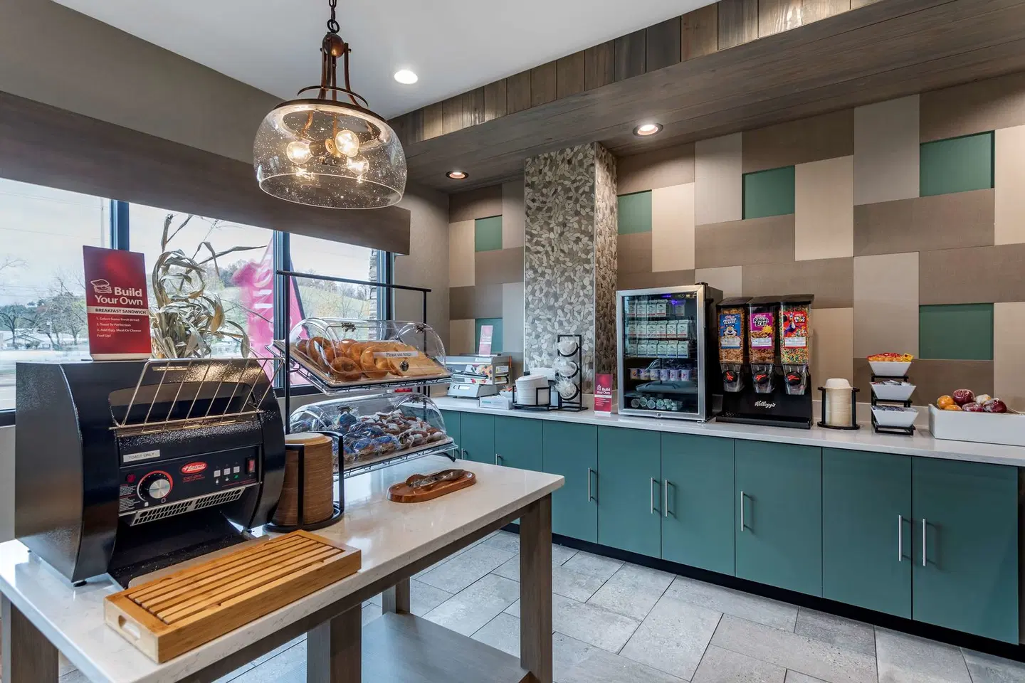 Best Western Plus Apple Valley Lodge Pigeon Forge Bar