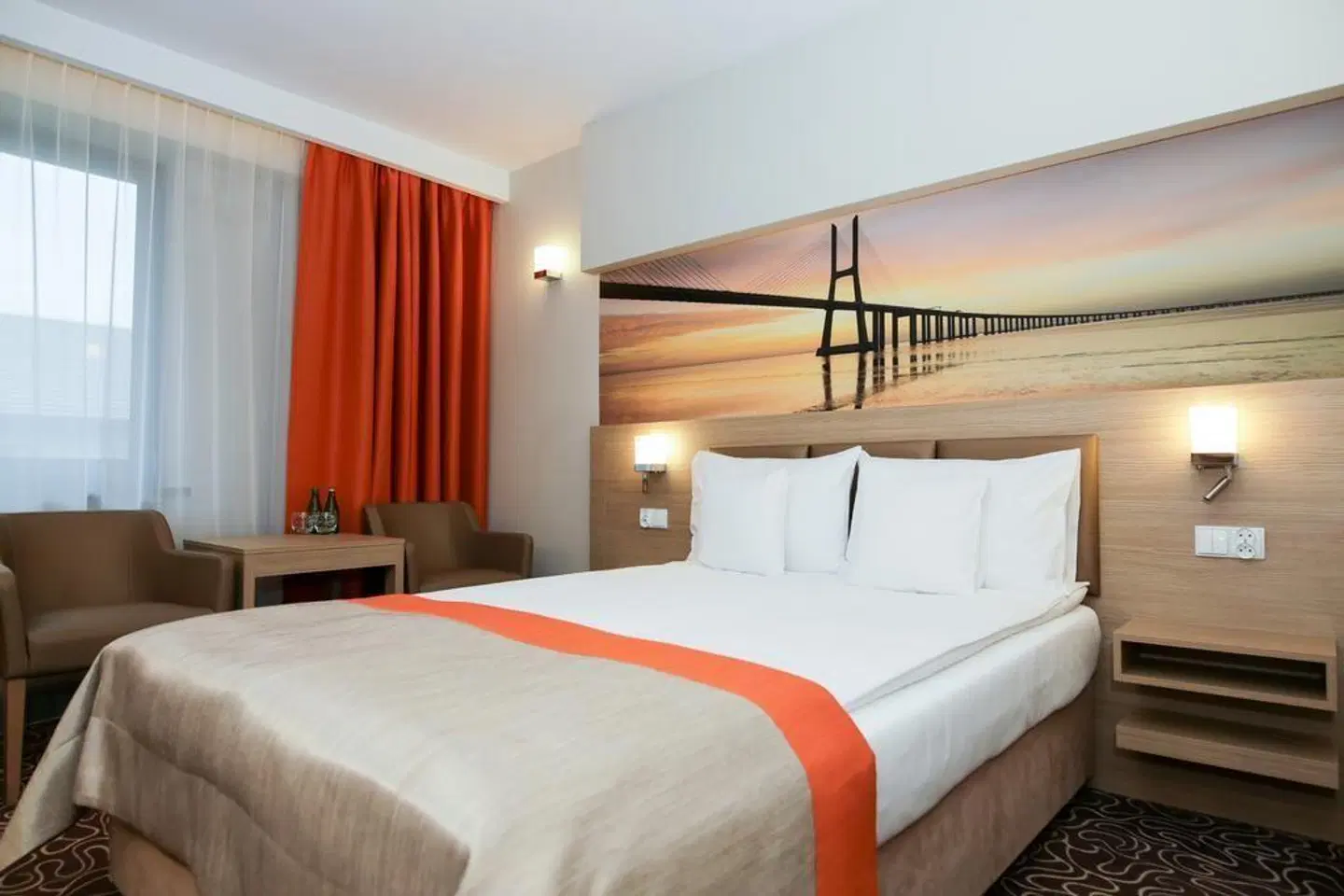 Amazonka ROOM_EXAMPLE