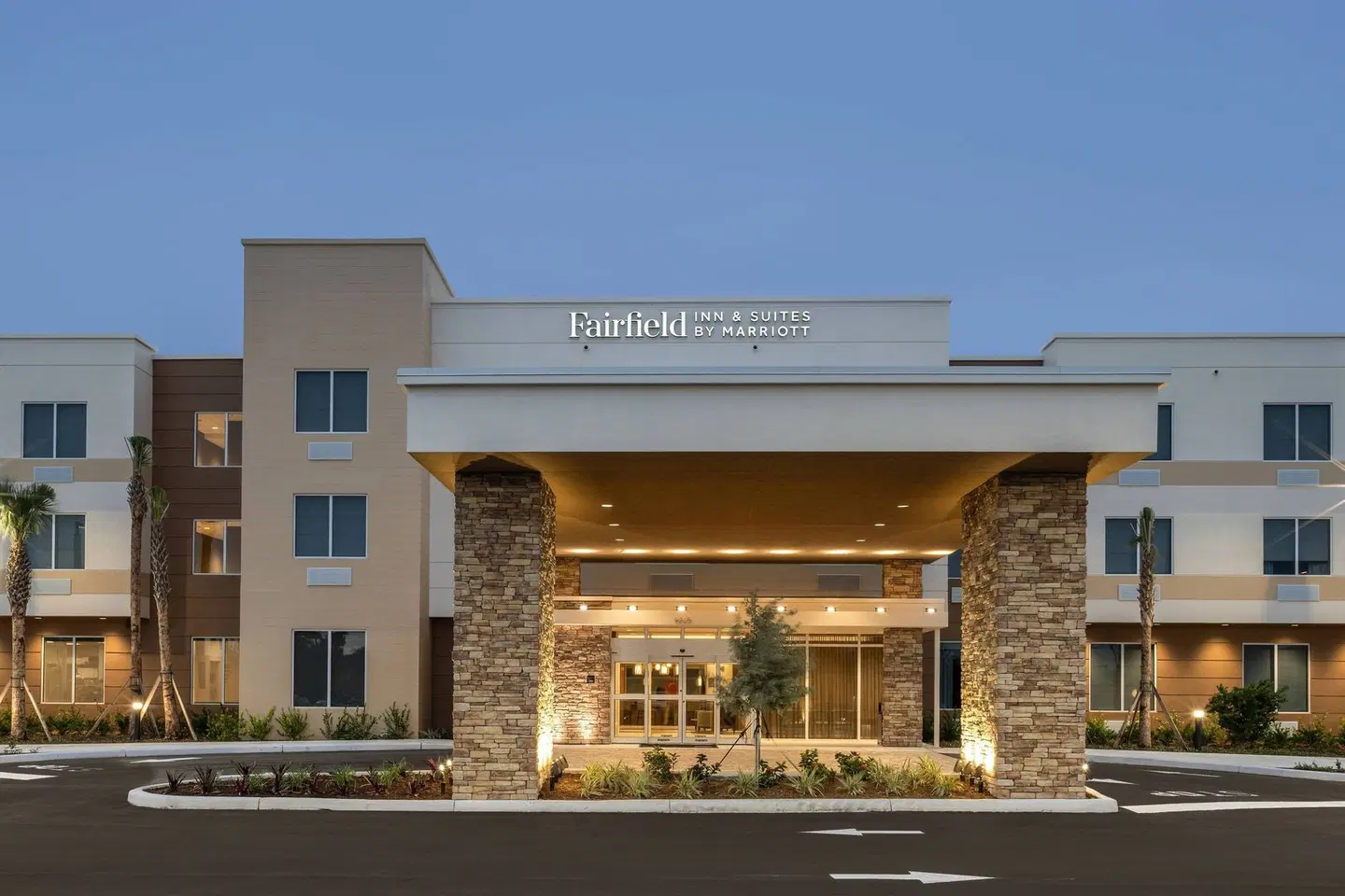 Fairfield by Marriott Inn & Suites Vero Beach EXTERIOR