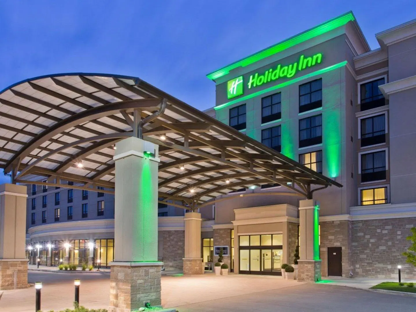 Holiday Inn Kansas City - Northeast by IHG EXTERIOR