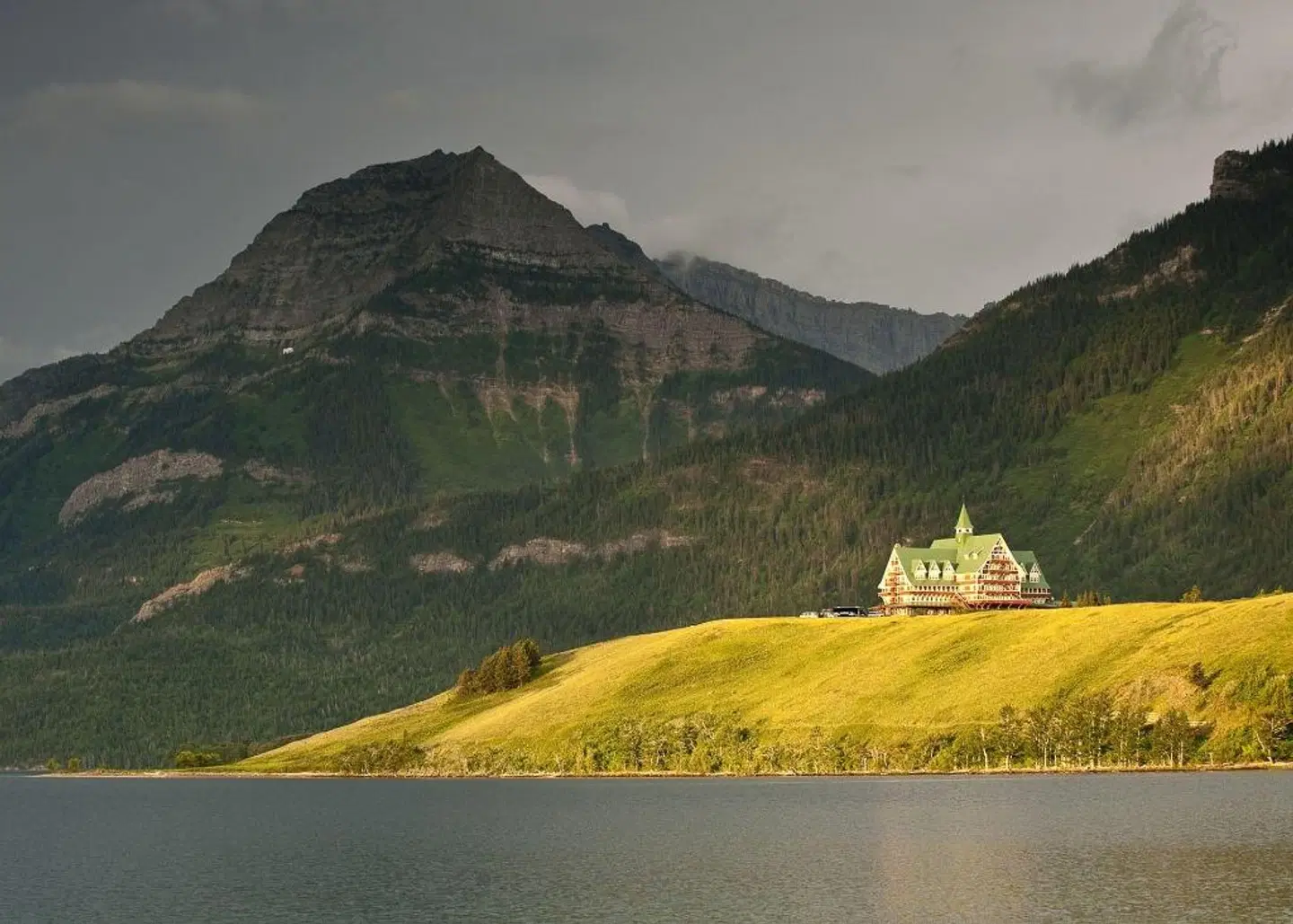 Prince of Wales Hotel LANDSCAPE